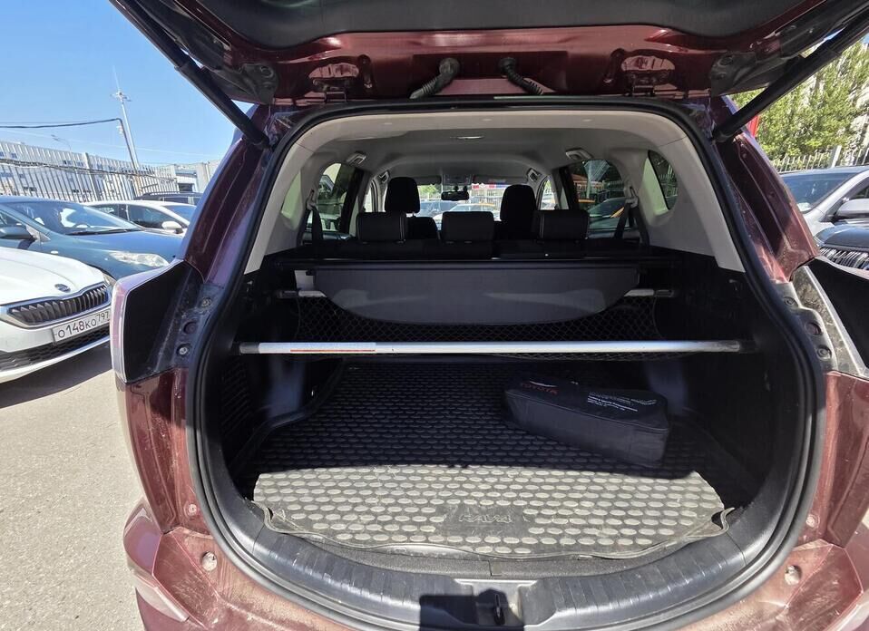 Toyota RAV4, IV (CA40) Рестайлинг 2.0 CVT (146 л.с.) 4WD