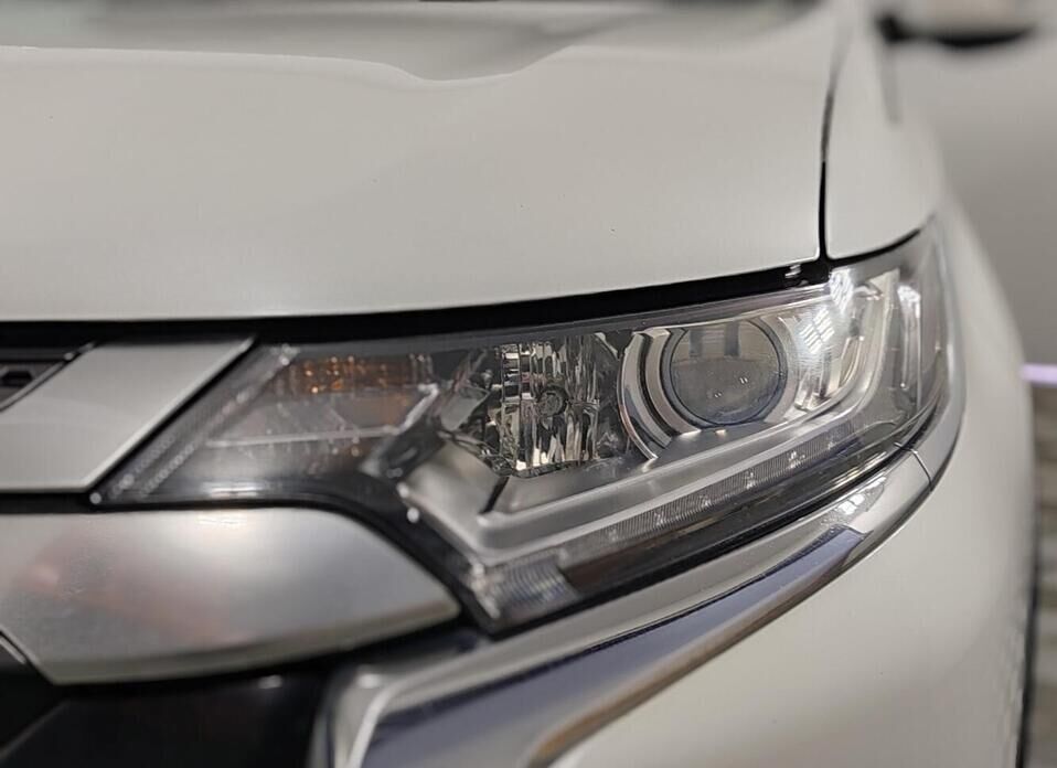 Mitsubishi Outlander, III Рестайлинг 2 2.0 CVT (146 л.с.) 4WD