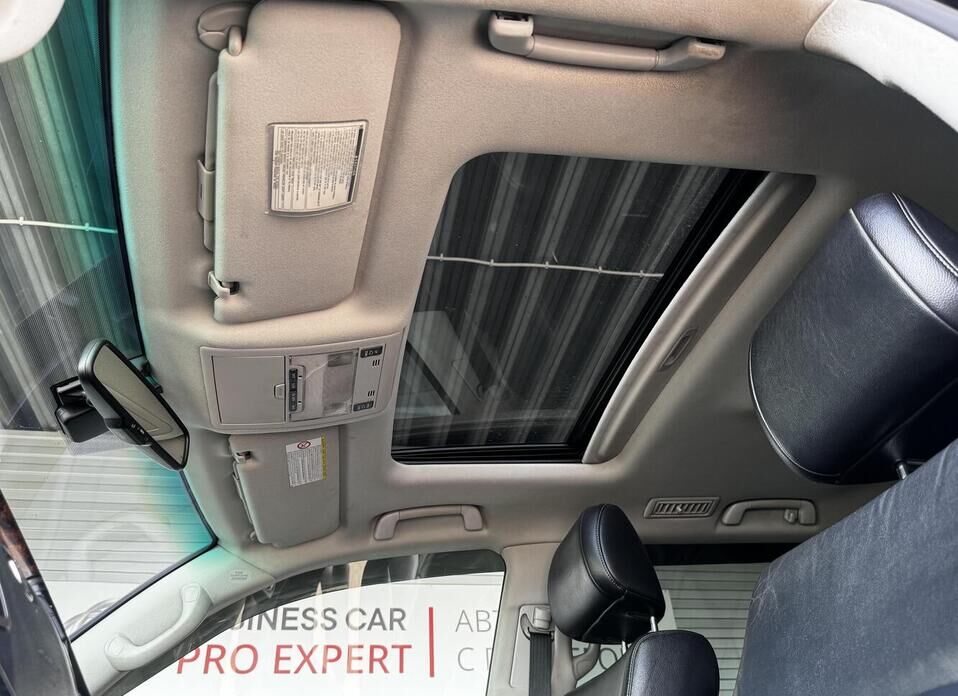 Toyota Land Cruiser, 200 Series 4.5d AT (235 л.с.) 4WD