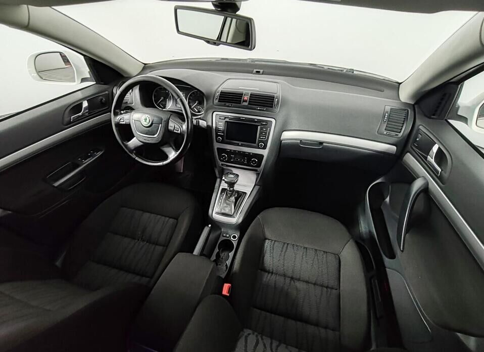 Skoda Octavia, II (A5) Рестайлинг 1.4 AMT (122 л.с.)