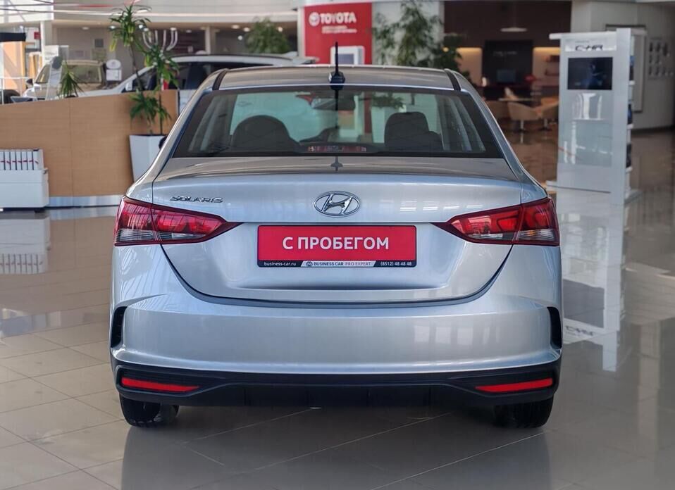 Hyundai Solaris, II Рестайлинг 1.6 AT (123 л.с.)