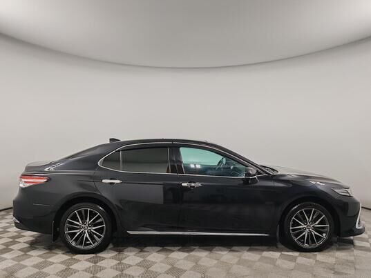 Toyota Camry, 2023 г., 32 180 км