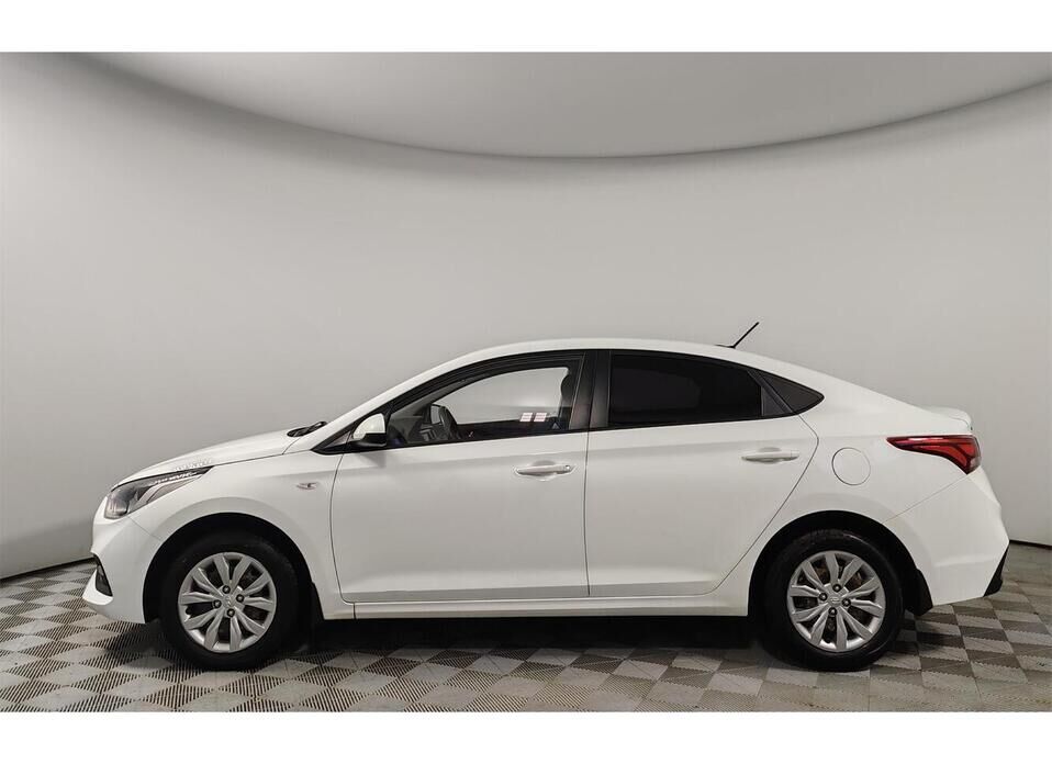 Hyundai Solaris, II 1.6 AT (123 л.с.)