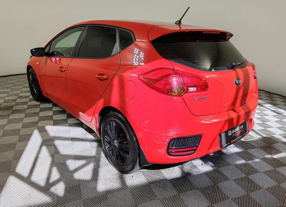 Kia Ceed, II Рестайлинг 1.6 AT (130 л.с.)