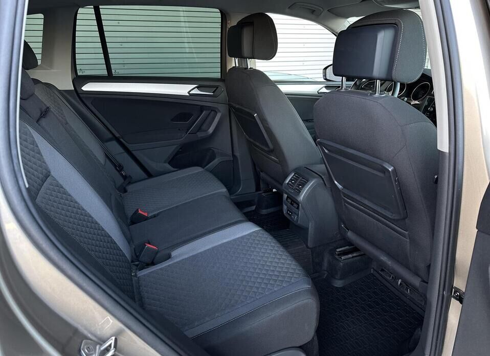 Volkswagen Tiguan, II 1.4 AMT (150 л.с.) 4WD