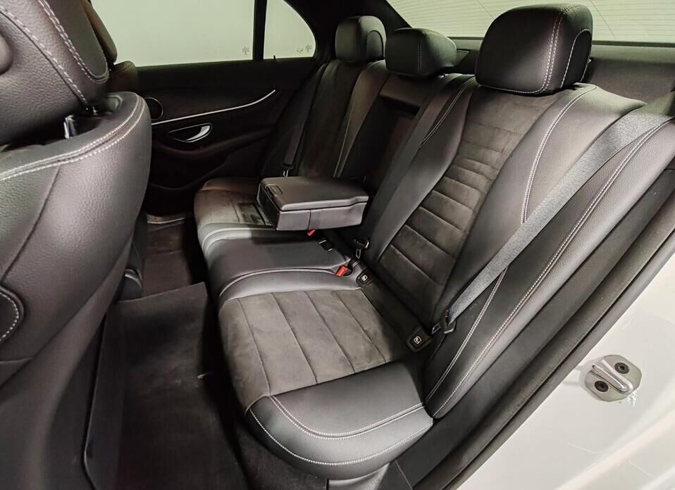 Mercedes-Benz E-Класс, V (W213, S213, C238) Рестайлинг 200 2.0 AT (197 л.с.) 4WD