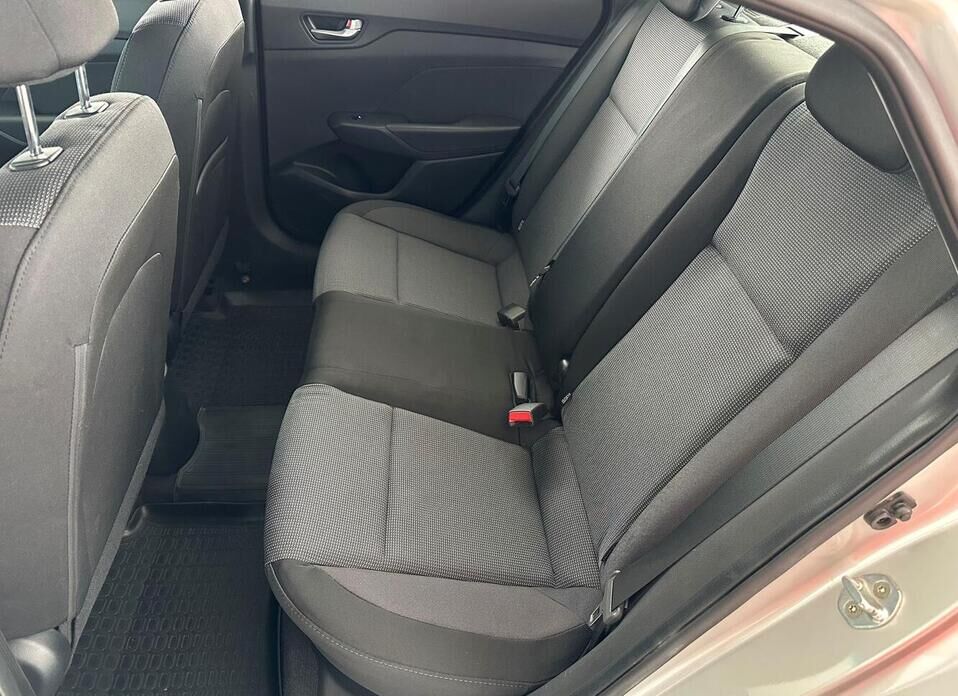 Hyundai Solaris, II 1.6 MT (123 л.с.)