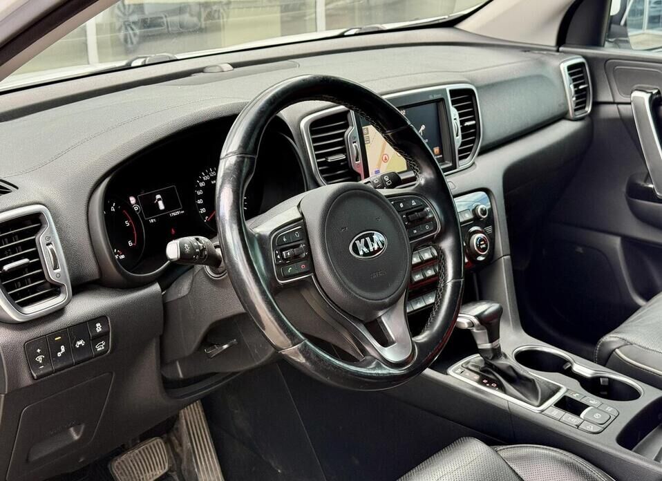 Kia Sportage, IV Рестайлинг 2.0d AT (185 л.с.) 4WD