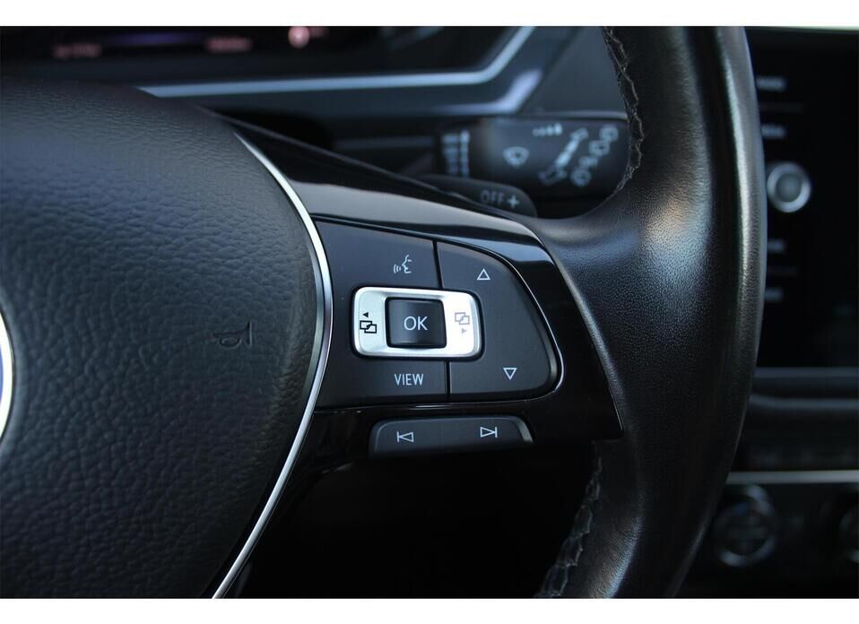 Volkswagen Tiguan, II 2.0d AMT (150 л.с.) 4WD