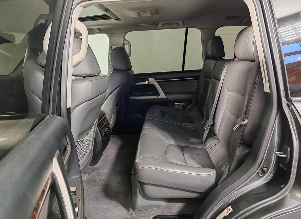 Toyota Land Cruiser, 200 Series 4.7 AT (288 л.с.) 4WD