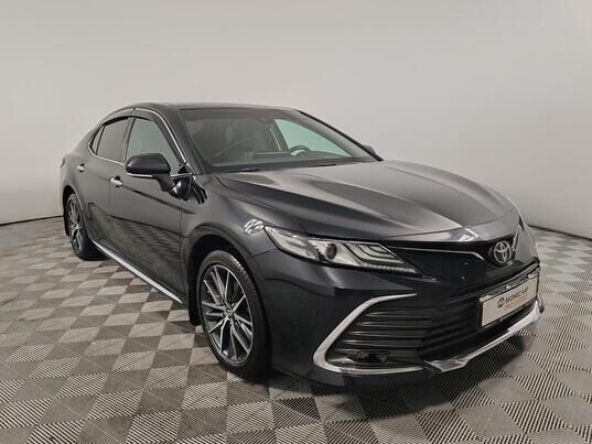Toyota Camry, 2023 г., 32 180 км