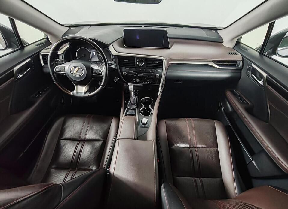 Lexus RX, IV 200t 2.0 AT (238 л.с.) 4WD