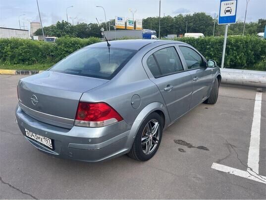 Opel Astra, 2011&nbsp;г., 158&nbsp;610&nbsp;км