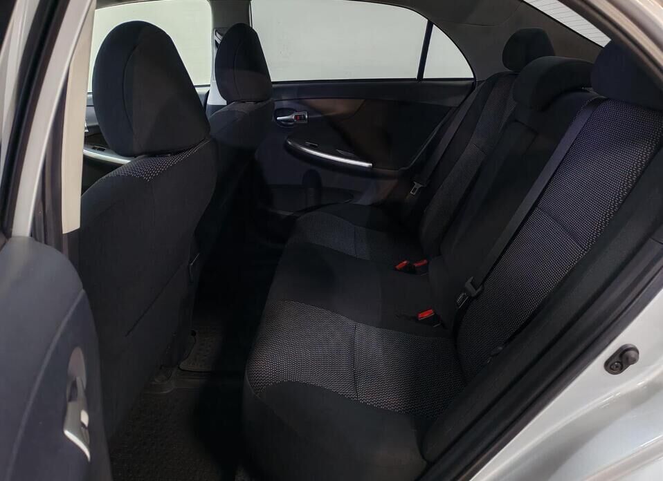 Toyota Corolla, X (E140, E150) Рестайлинг 1.6 AT (124 л.с.)