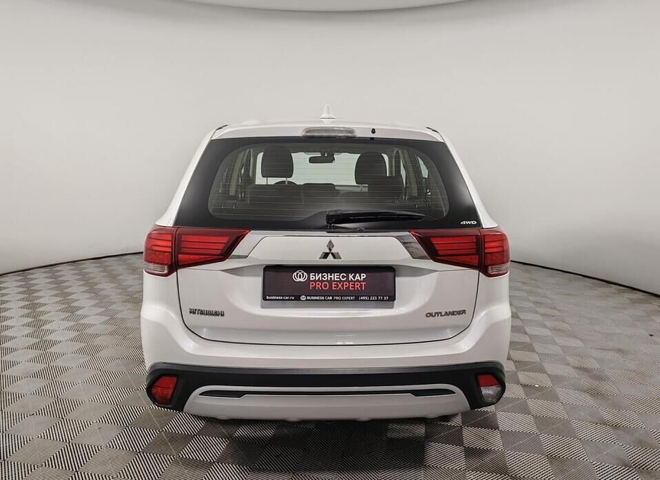 Mitsubishi Outlander, III Рестайлинг 3 2.0 CVT (146 л.с.) 4WD