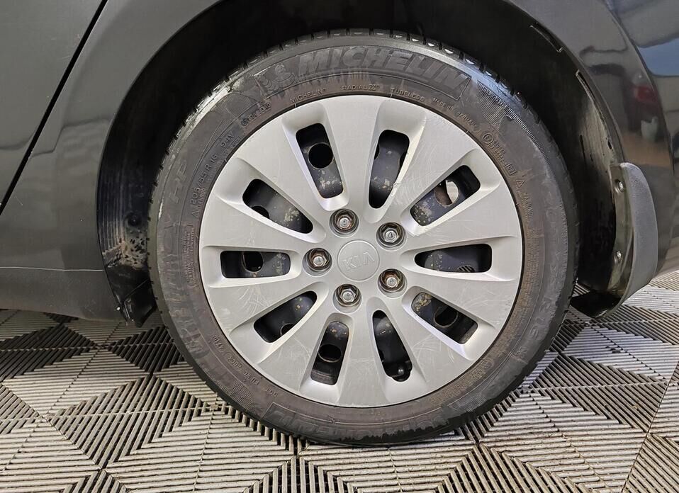 Kia Ceed, II Рестайлинг 1.6 AT (130 л.с.)