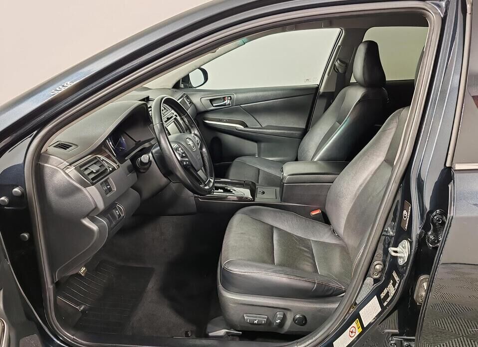 Toyota Camry, VII (XV50) Рестайлинг 2.0 AT (150 л.с.)