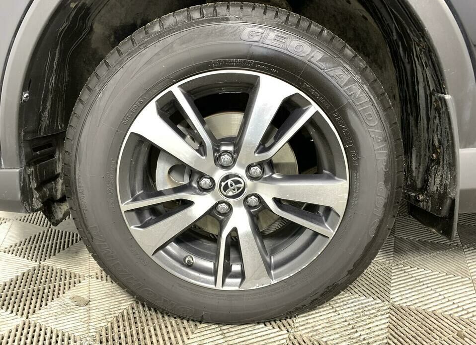 Toyota RAV4 2.2d AT (150 л.с.) 4WD