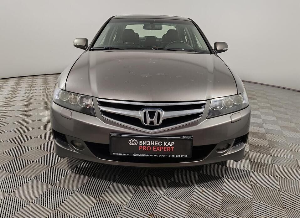 Honda Accord, VII Рестайлинг 2.4 MT (190 л.с.)