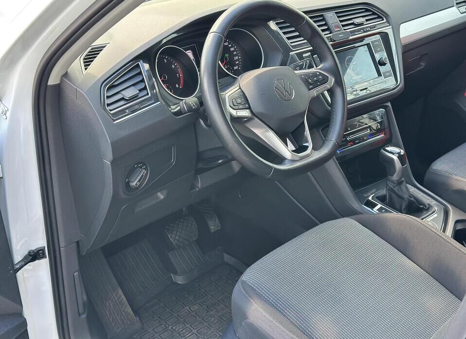 Volkswagen Tiguan, II Рестайлинг 1.4 AMT (150 л.с.) 4WD