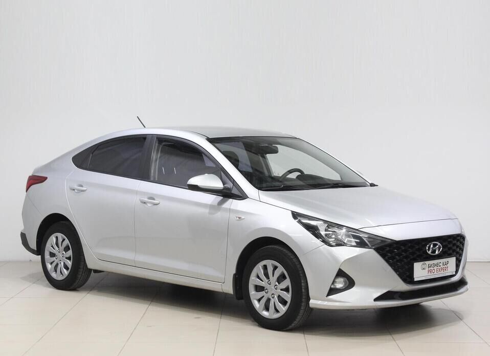 Hyundai Solaris, II Рестайлинг 1.6 AT (123 л.с.)