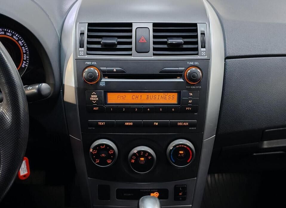 Toyota Corolla, X (E140, E150) Рестайлинг 1.6 AT (124 л.с.)
