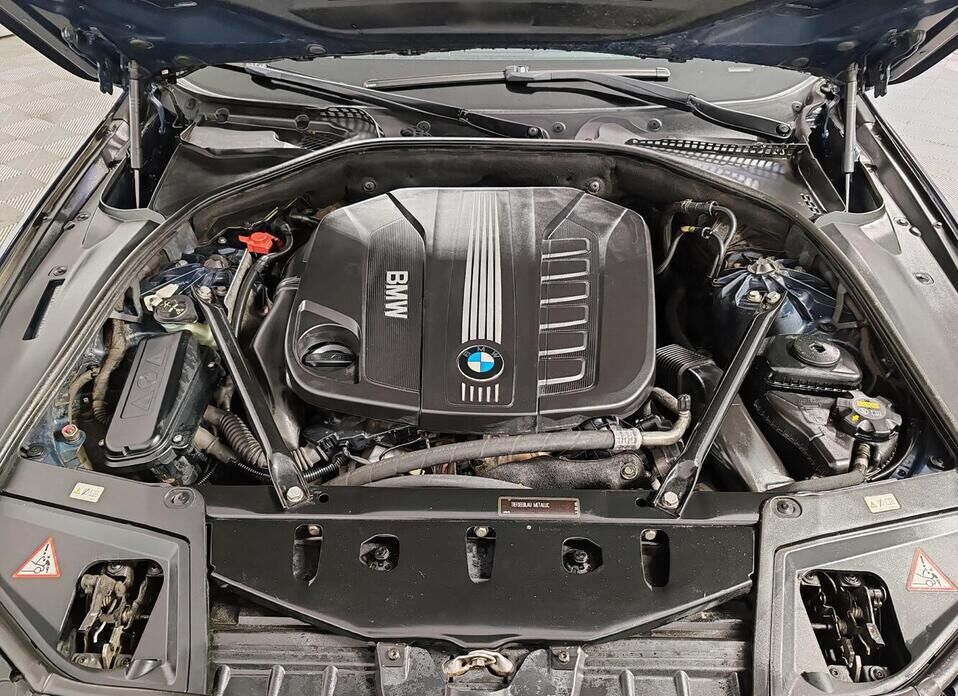 BMW 5 серии, VI (F10/F11/F07) 530d xDrive 3.0d AT (258 л.с.) 4WD
