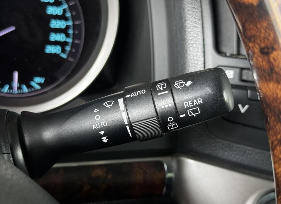 Toyota Land Cruiser, 200 Series 4.5d AT (235 л.с.) 4WD