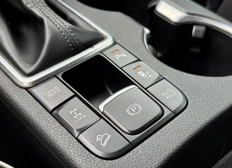 Kia Sportage, IV Рестайлинг 2.0d AT (185 л.с.) 4WD