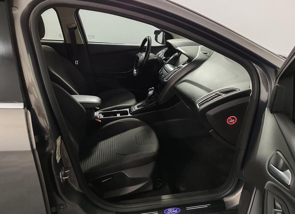 Ford Focus, III Рестайлинг 1.6 AMT (125 л.с.)