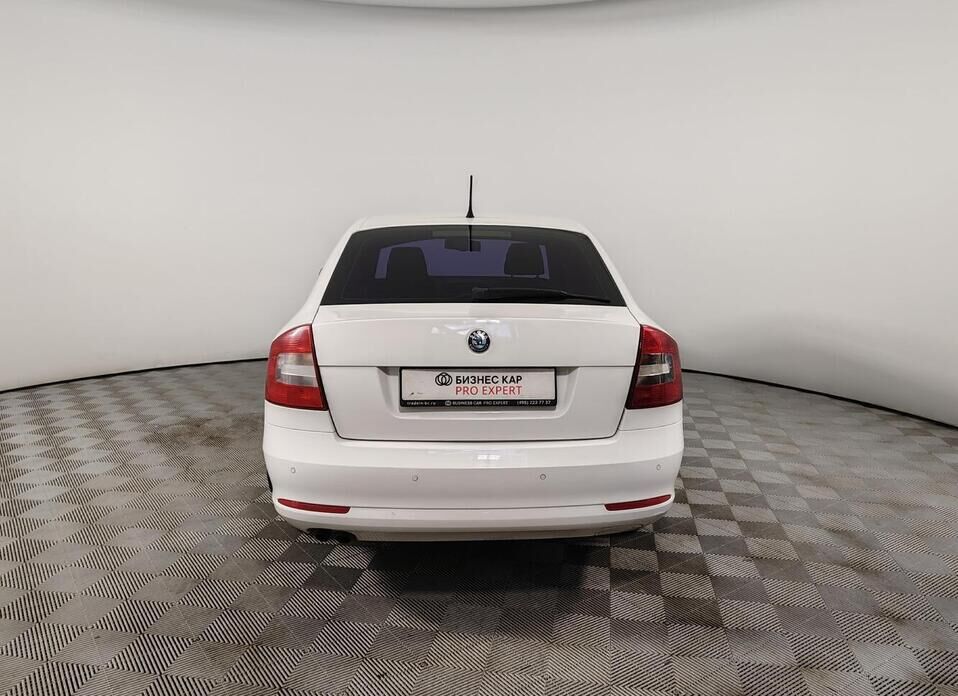 Skoda Octavia, II (A5) Рестайлинг 1.4 AMT (122 л.с.)