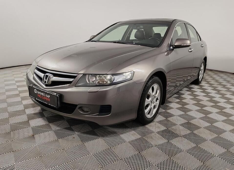Honda Accord, VII Рестайлинг 2.4 MT (190 л.с.)