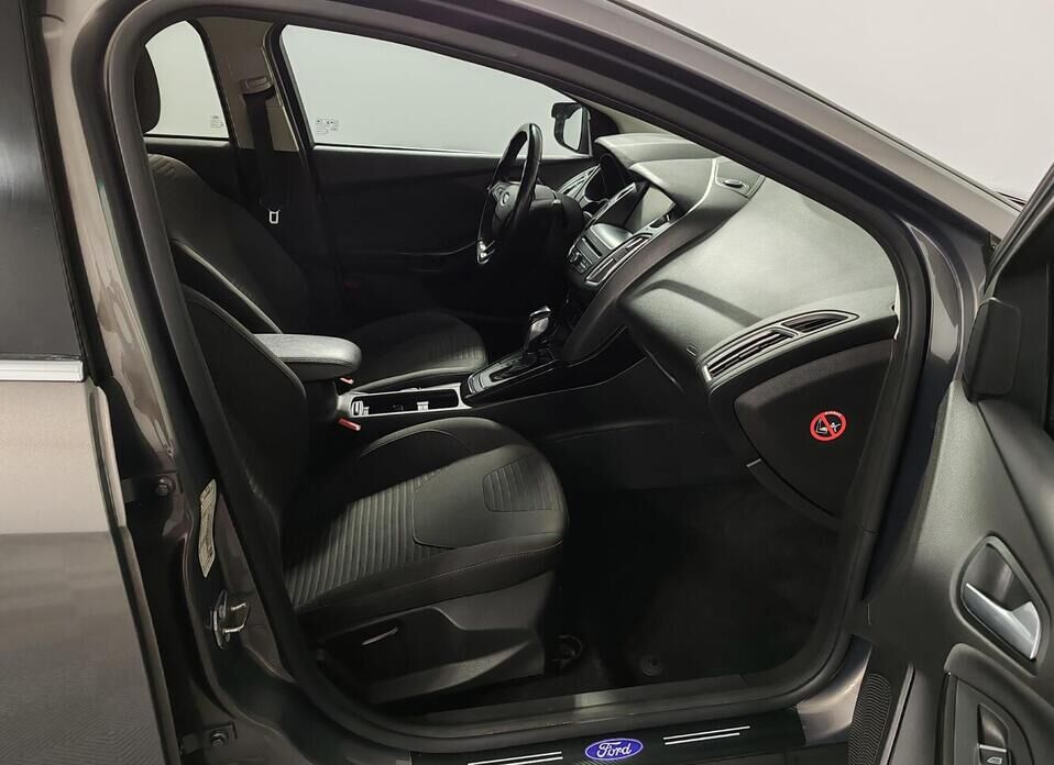 Ford Focus, III Рестайлинг 1.6 AMT (125 л.с.)
