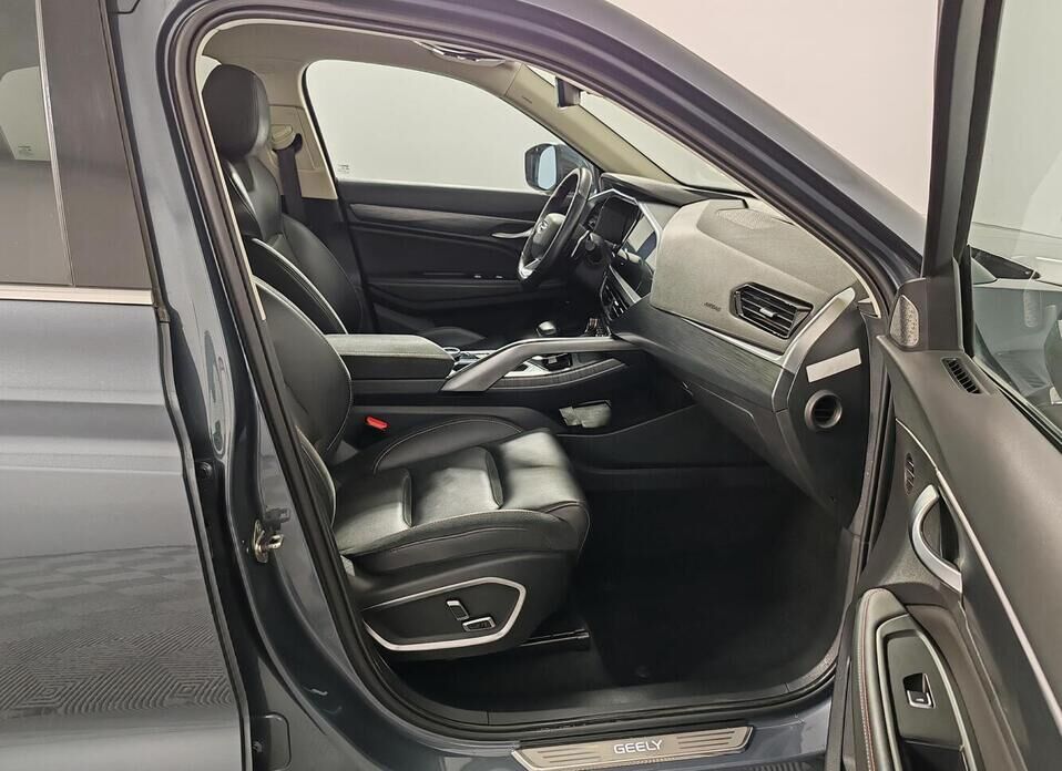 Geely Tugella, I Xingyue 2.0 AT (238 л.с.) 4WD