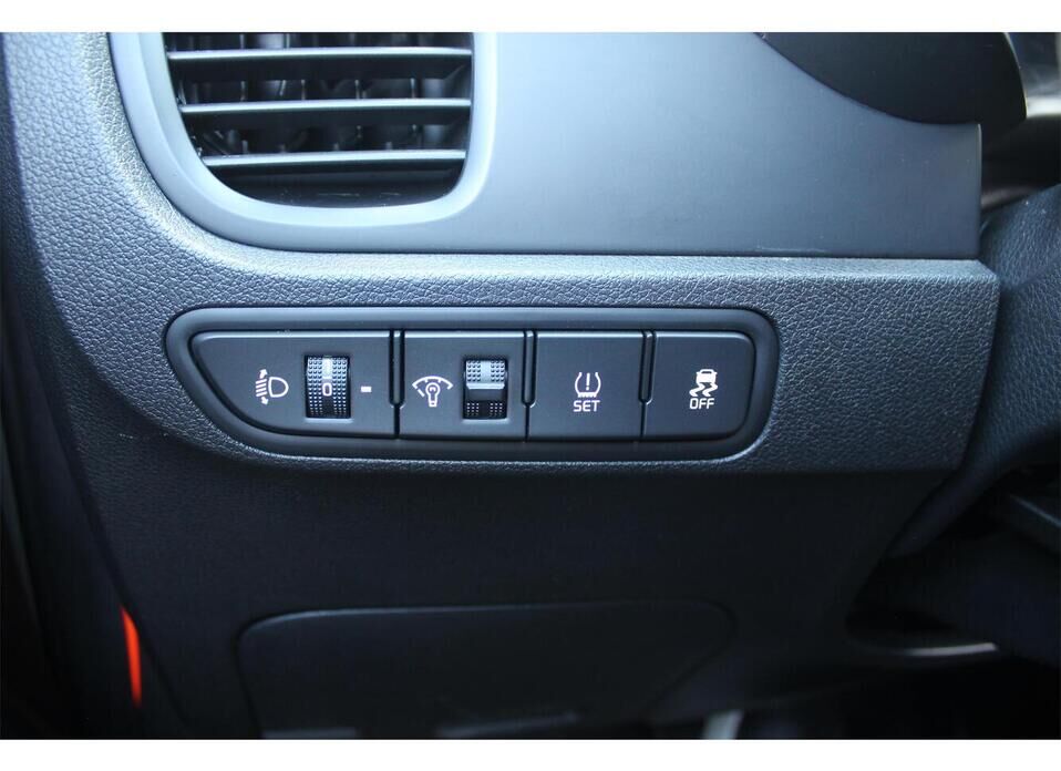 Kia Rio, IV X-Line 1.6 AT (123 л.с.)
