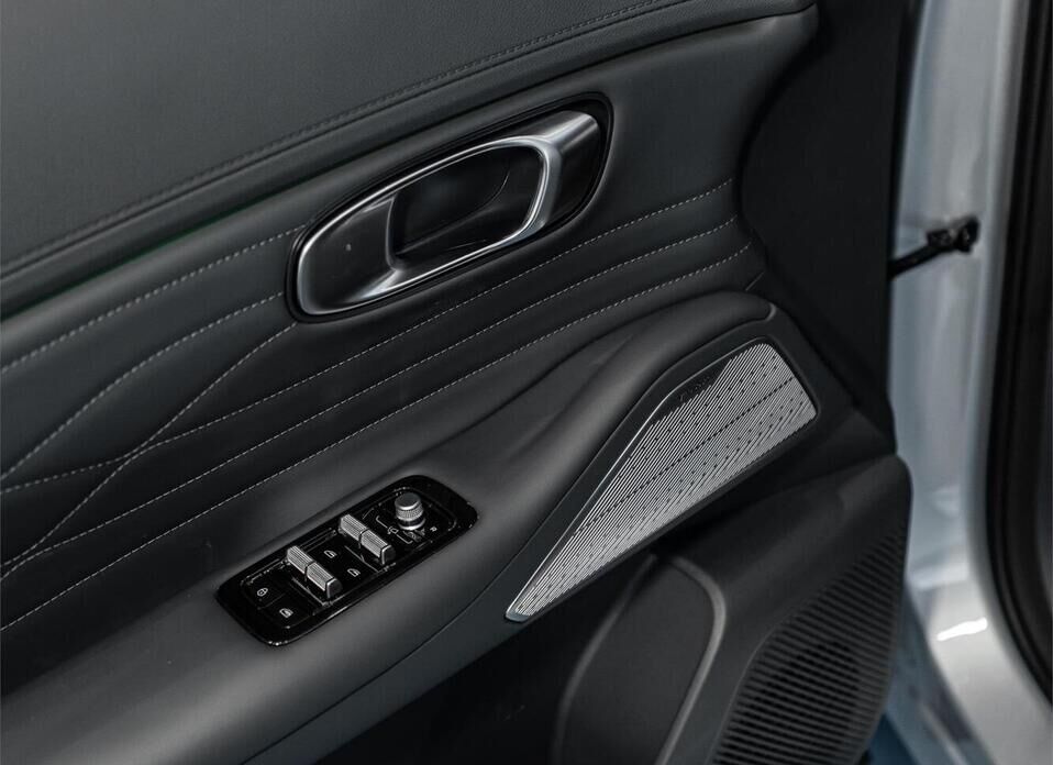 Geely EX5 EM-i 1.5hyb AT (167 л.с.)