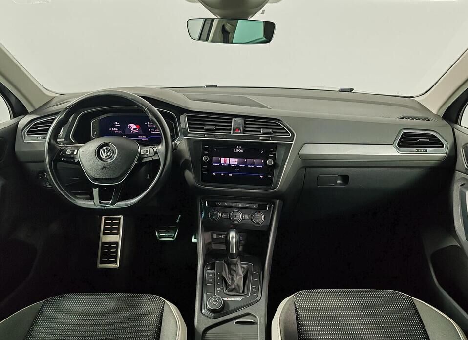 Volkswagen Tiguan, II 2.0d AMT (150 л.с.) 4WD