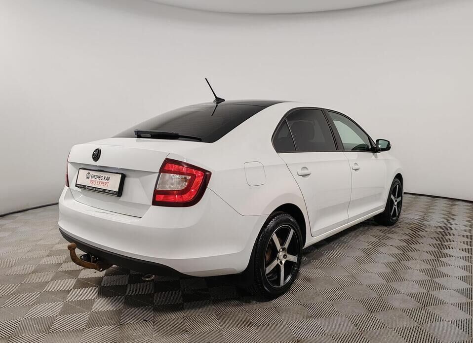 Skoda Rapid, I Рестайлинг 1.6 MT (90 л.с.)