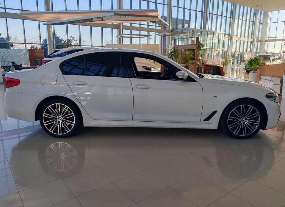 BMW 5 серии, VII (G30/G31/G38) 530d xDrive 3.0d AT (249 л.с.) 4WD