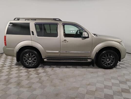 Nissan Pathfinder, 2011&nbsp;г., 353&nbsp;498&nbsp;км