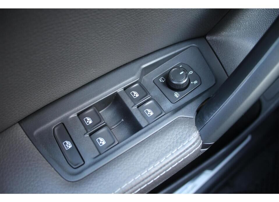 Volkswagen Tiguan, II 2.0d AMT (150 л.с.) 4WD