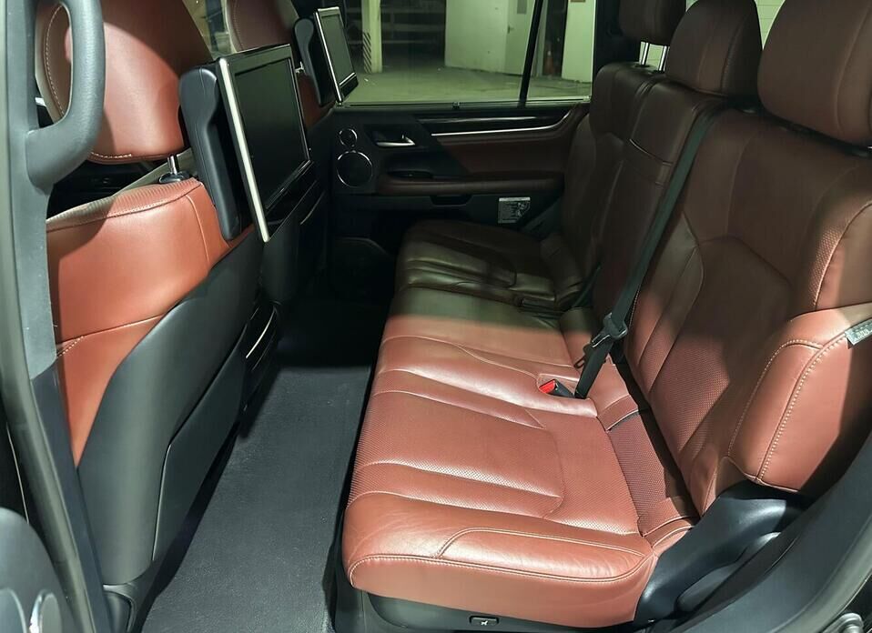 Lexus LX, III Рестайлинг 2 570 5.7 AT (367 л.с.) 4WD