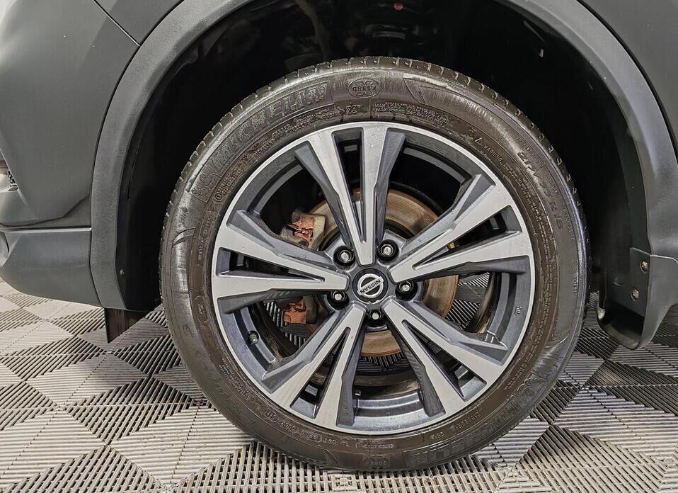 Nissan Qashqai, II Рестайлинг 2.0 CVT (144 л.с.)