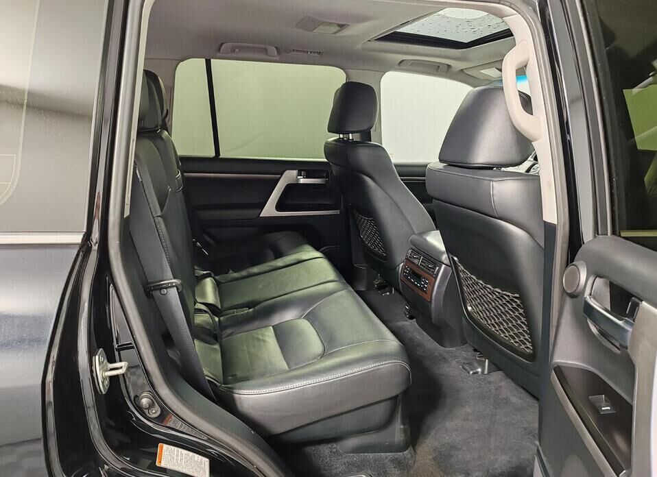 Toyota Land Cruiser, 200 Series Рестайлинг 2 4.6 AT (309 л.с.) 4WD