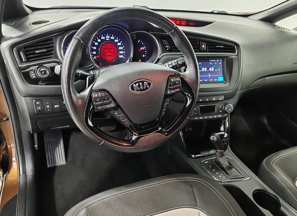 Kia Ceed, II Рестайлинг 1.6 AMT (135 л.с.)