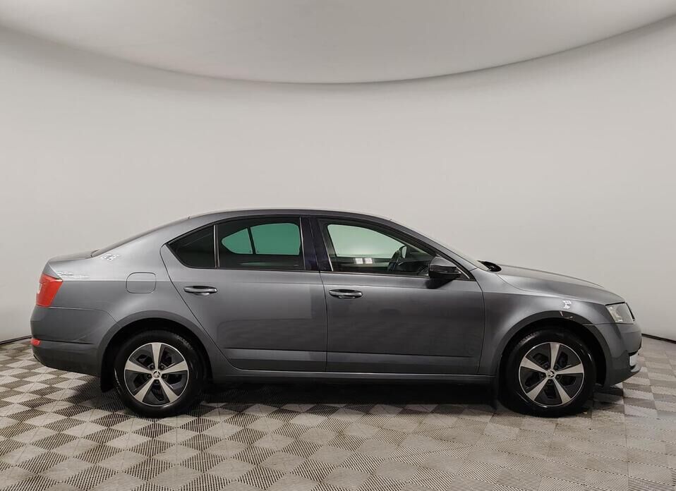 Skoda Octavia, III (A7) 1.6 AT (110 л.с.)