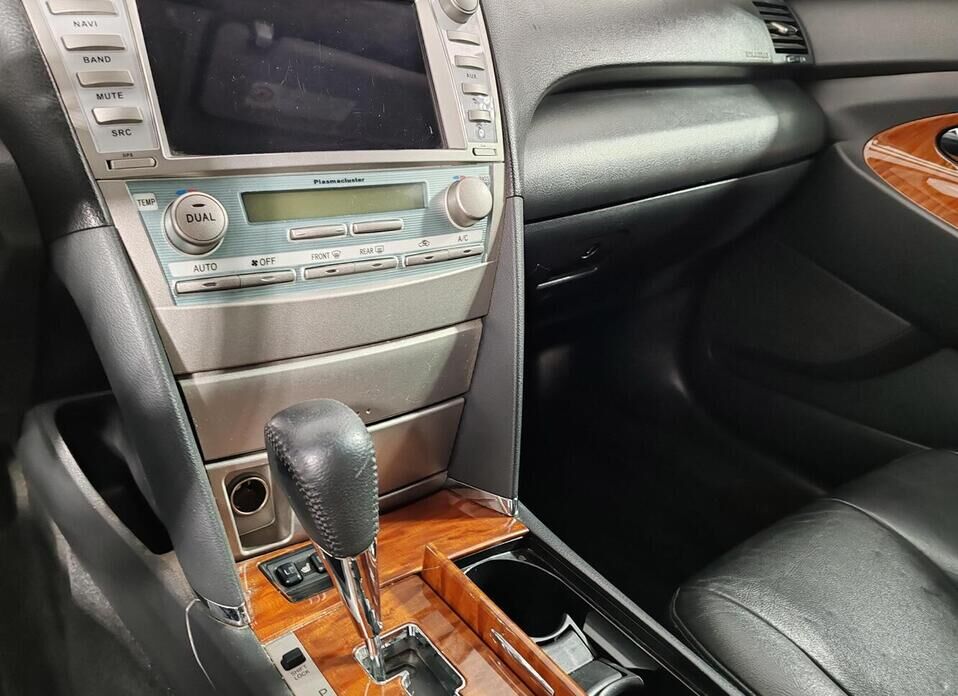 Toyota Camry, VI (XV40) 2.4 AT (167 л.с.)