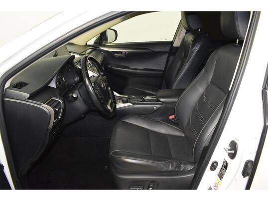 Lexus NX, 2017&nbsp;г., 170&nbsp;736&nbsp;км