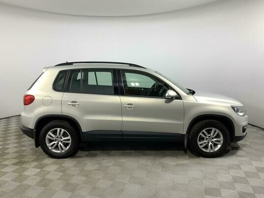 Volkswagen Tiguan, 2014 г., 134 685 км