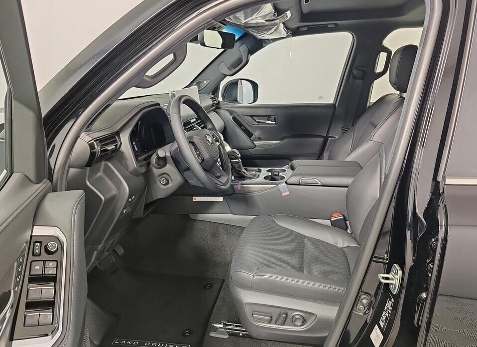 Toyota Land Cruiser, 300 Series 3.3d AT (299 л.с.) 4WD